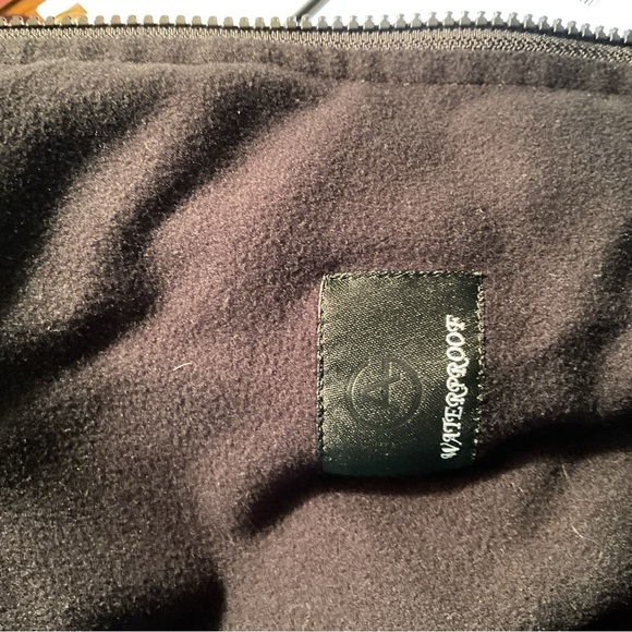 Armani Collezioni Weather Proof Jacket Size L.With Head Cover.Jacket Windbreaker - Picture 16 of 16